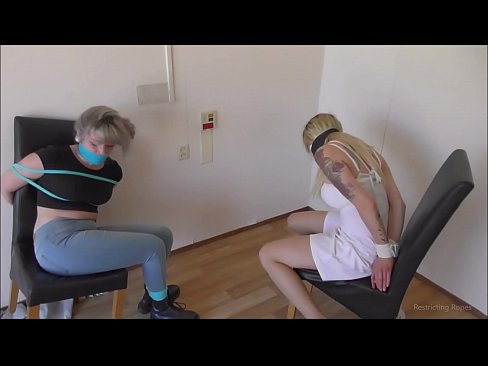 ❤️ Ferslave / fêstbûn en gagged / famke yn need ❤️ Superseks by wy