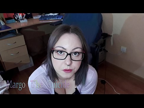 ❤️ Sexy famke mei bril sûget dildo djip op kamera ❤️ Superseks by wy