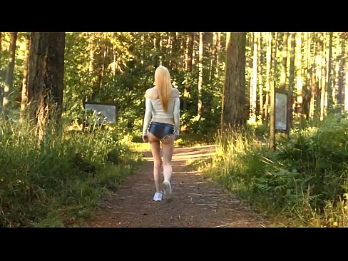 ❤️ Moaie frou beweecht stadich, net neaken video ❤️ Superseks by wy